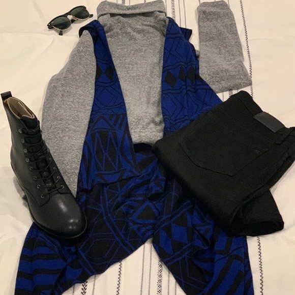 Boho Sweater Tank/Cardigan Blue Black Size Medium - Picture 3 of 5